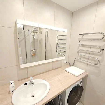 Fresh And Cosy One Separate Bedroom Апартаменти *