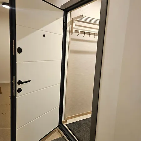 Fresh And Cosy One Separate Bedroom Apartment *