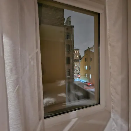 Fresh And Cosy One Separate Bedroom *
