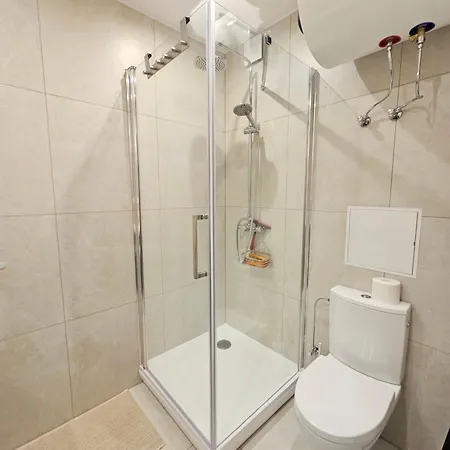 Διαμέρισμα Fresh And Cosy One Separate Bedroom *